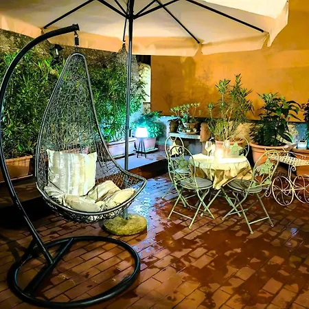 Vatican Heart Leone - Relaxing Roman Terrace Rom