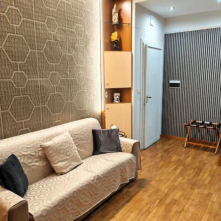 Vatican Heart Leone - Relaxing Roman Terrace