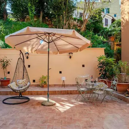 Апартаменты Vatican Heart Leone 60 Sqm Terrace *